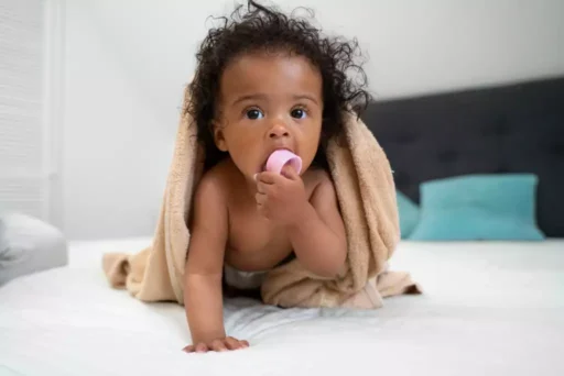 Como aliviar os sintomas da primeira dentição?