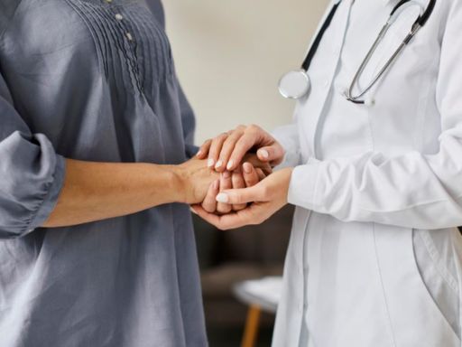 Profissionais da equipe multidisciplinar oncológica: enfermeiros Profissionais da equipe multidisciplinar oncológica: enfermeiros