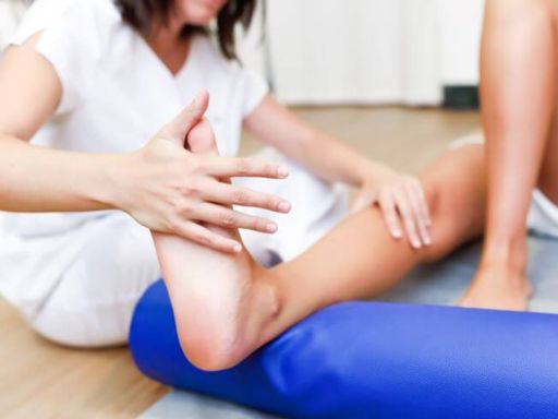 Profissionais da equipe multidisciplinar oncológica: fisioterapeuta Profissionais da equipe multidisciplinar oncológica: fisioterapeuta